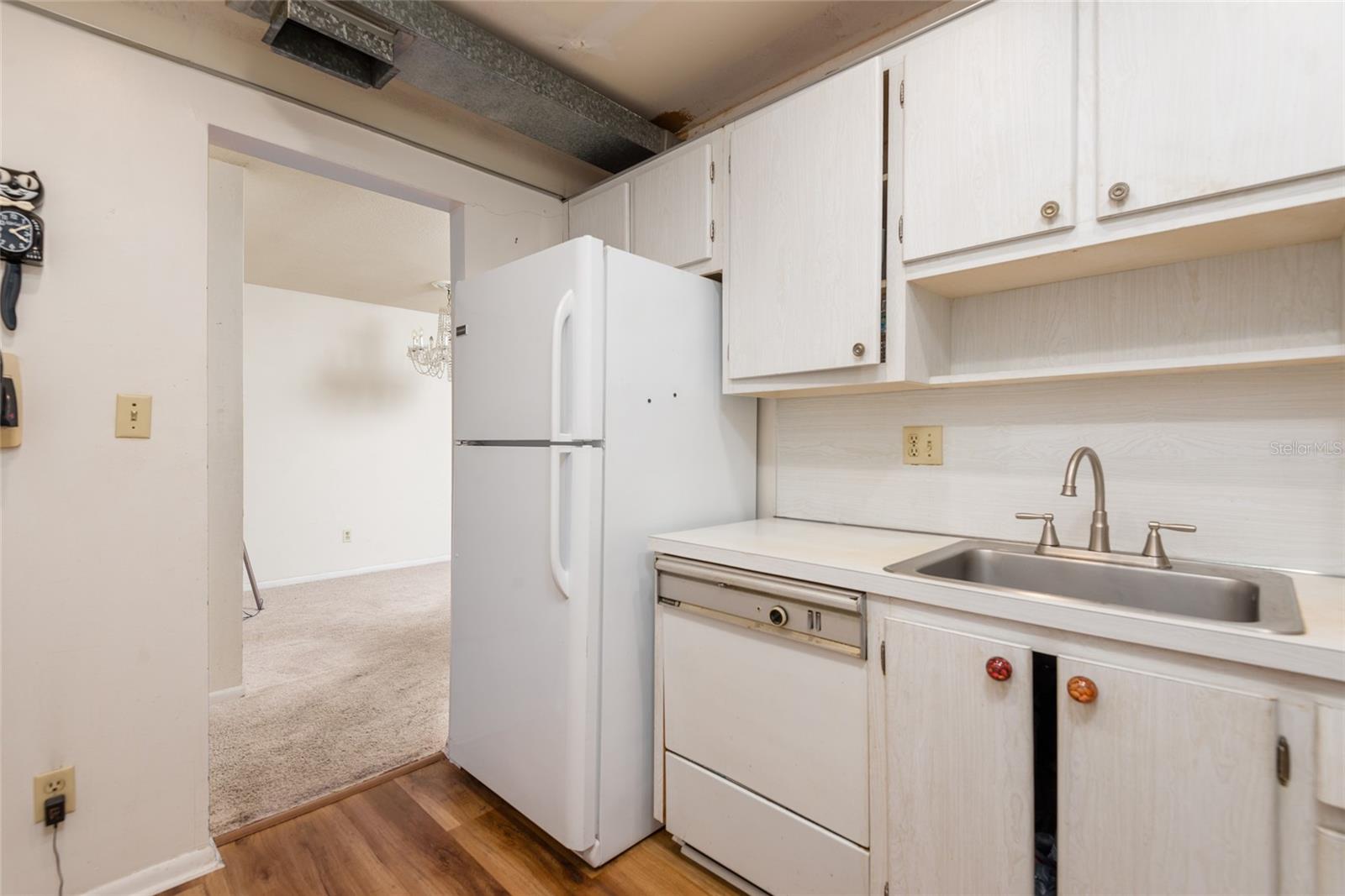 4607 W FIG STREET 208
