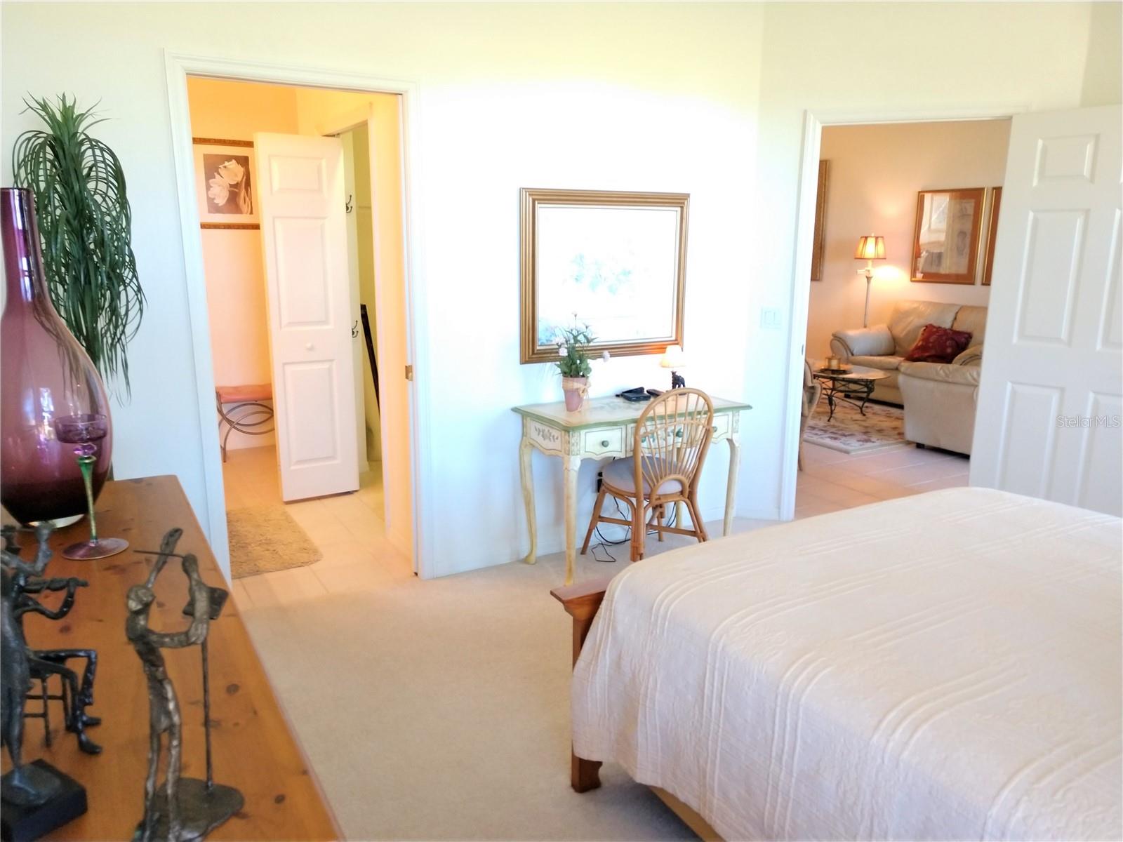 PELICAN POINTE GOLF & COUNTRY CLUB - Residential Lease