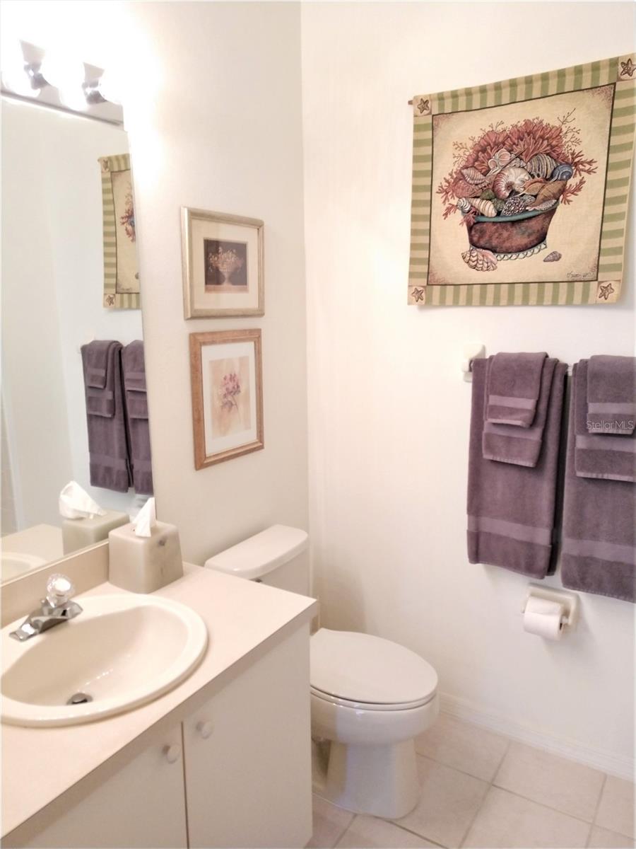 PELICAN POINTE GOLF & COUNTRY CLUB - Residential Lease