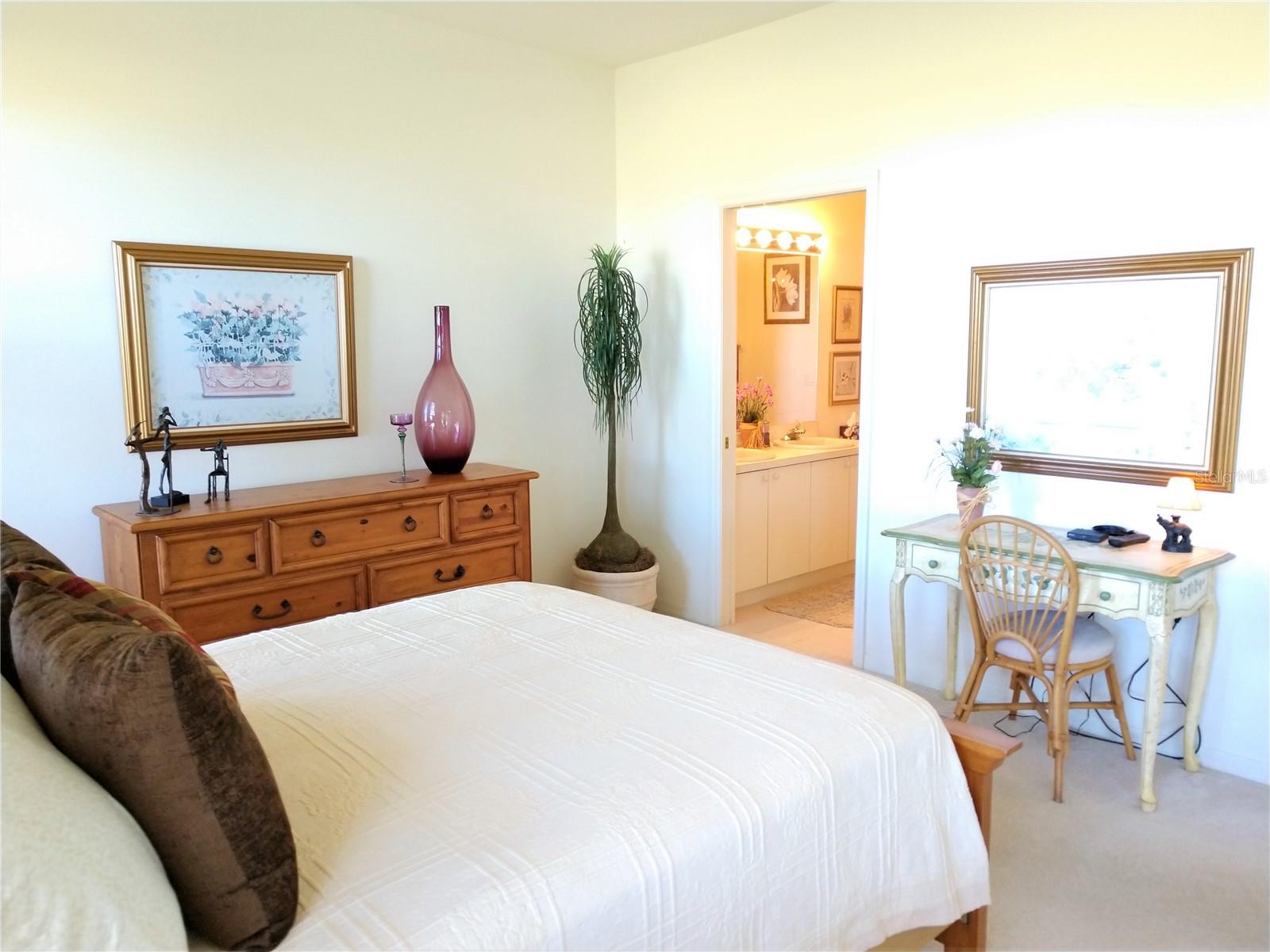 PELICAN POINTE GOLF & COUNTRY CLUB - Residential Lease