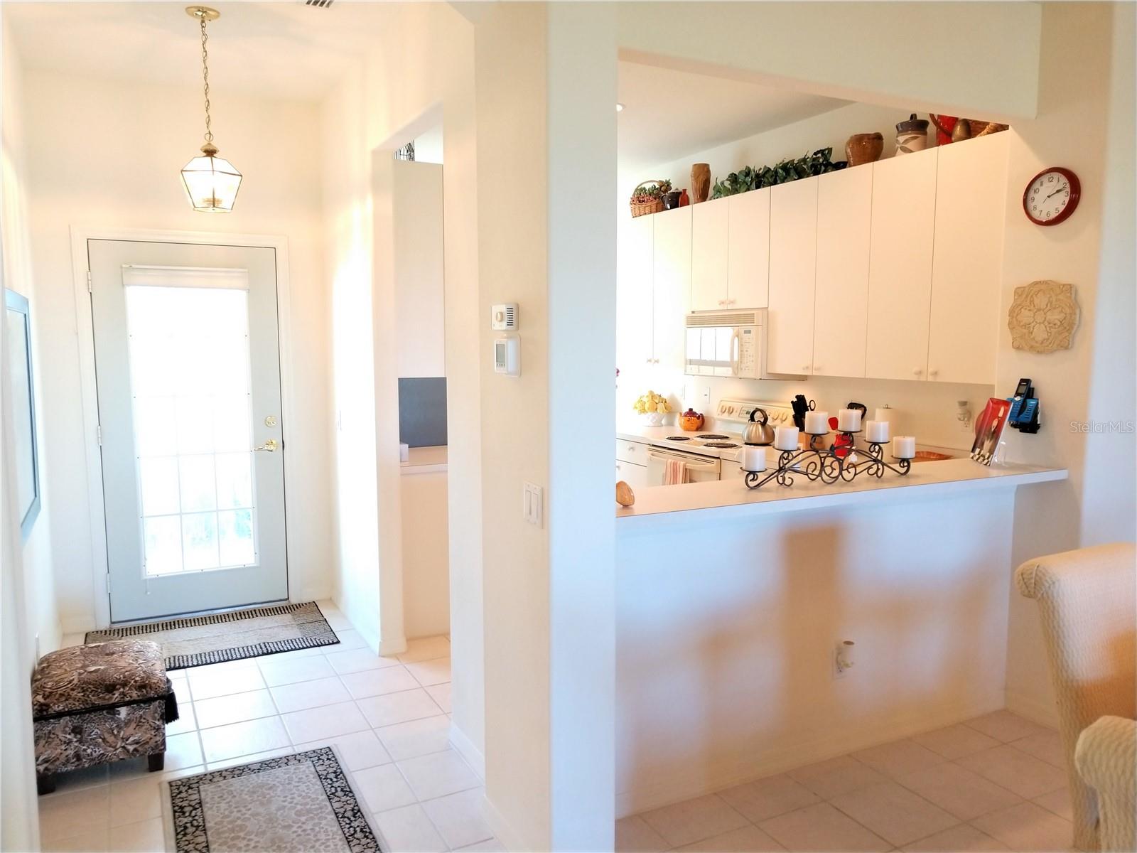 PELICAN POINTE GOLF & COUNTRY CLUB - Residential Lease