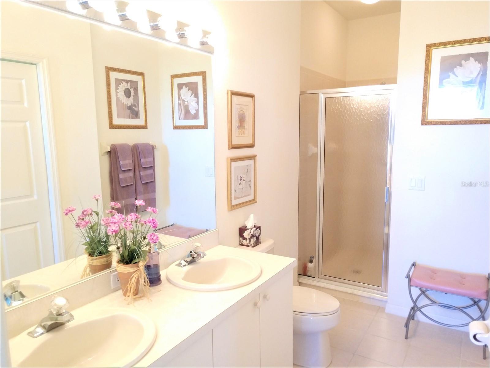 PELICAN POINTE GOLF & COUNTRY CLUB - Residential Lease