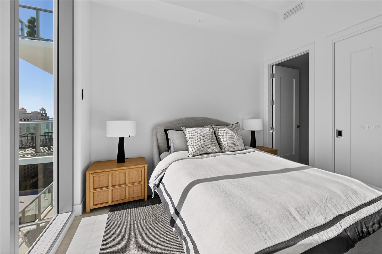 BAYSO SARASOTA - Residential