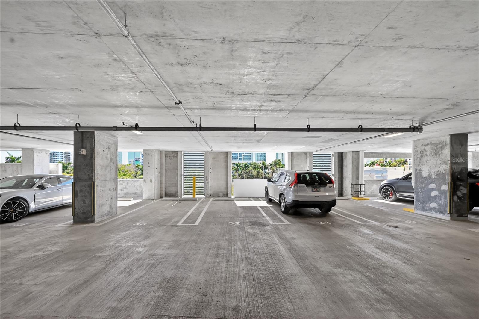 BAYSO SARASOTA - Residential