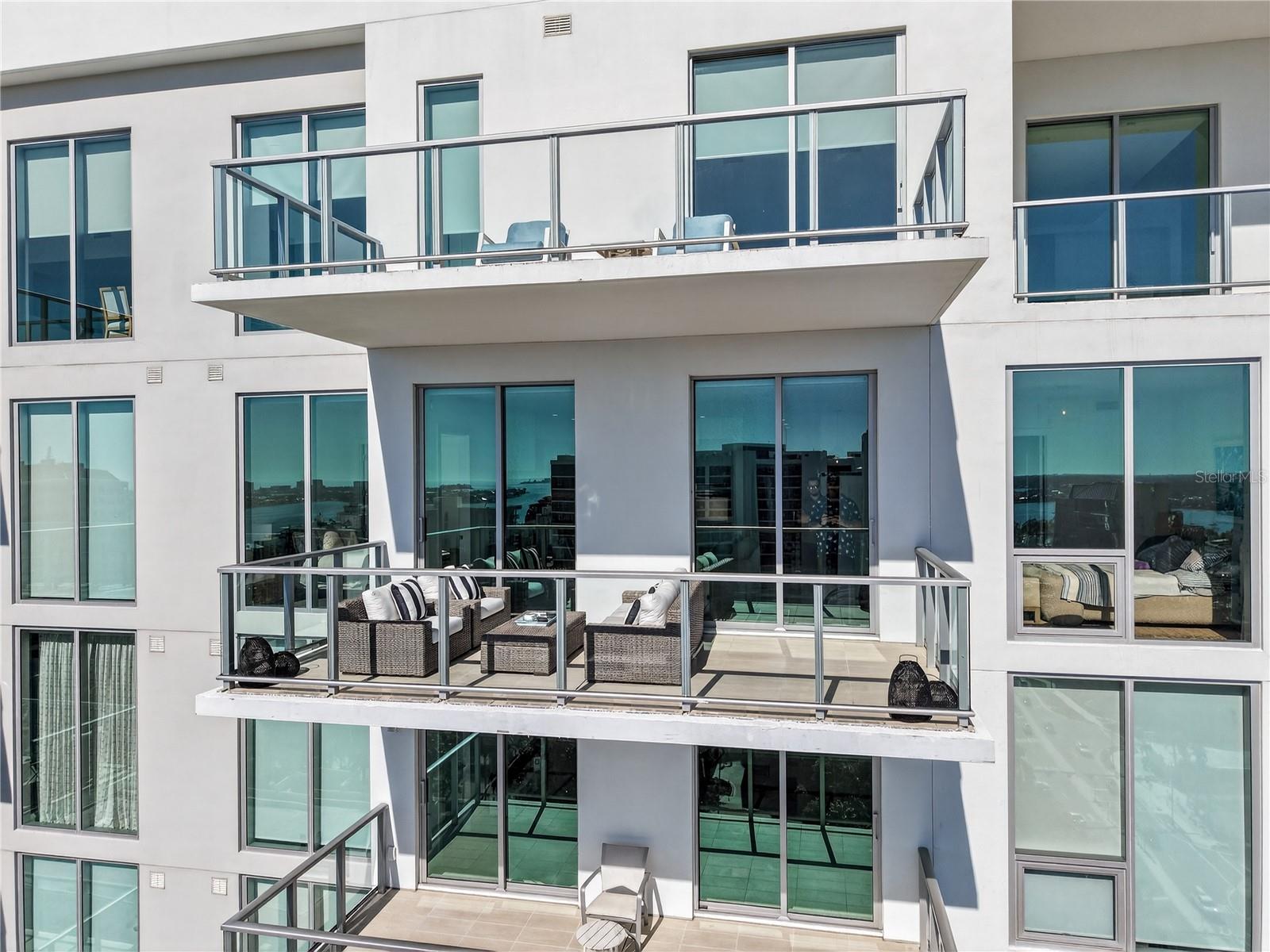 BAYSO SARASOTA - Residential