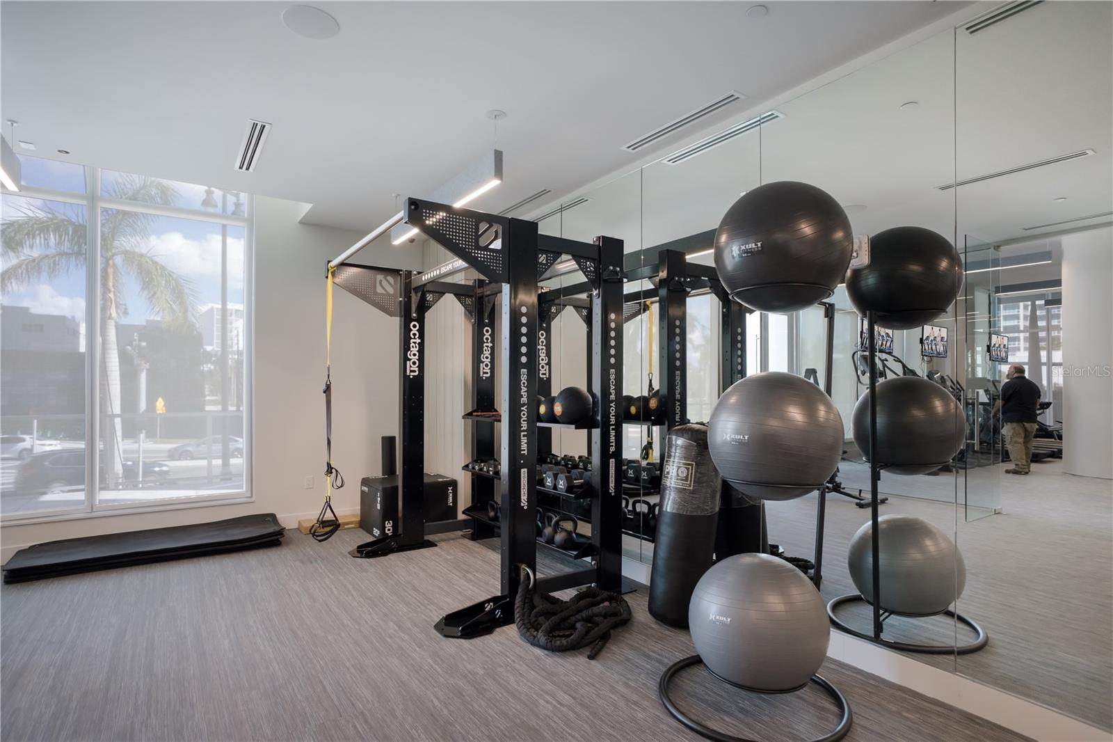 BAYSO SARASOTA - Residential