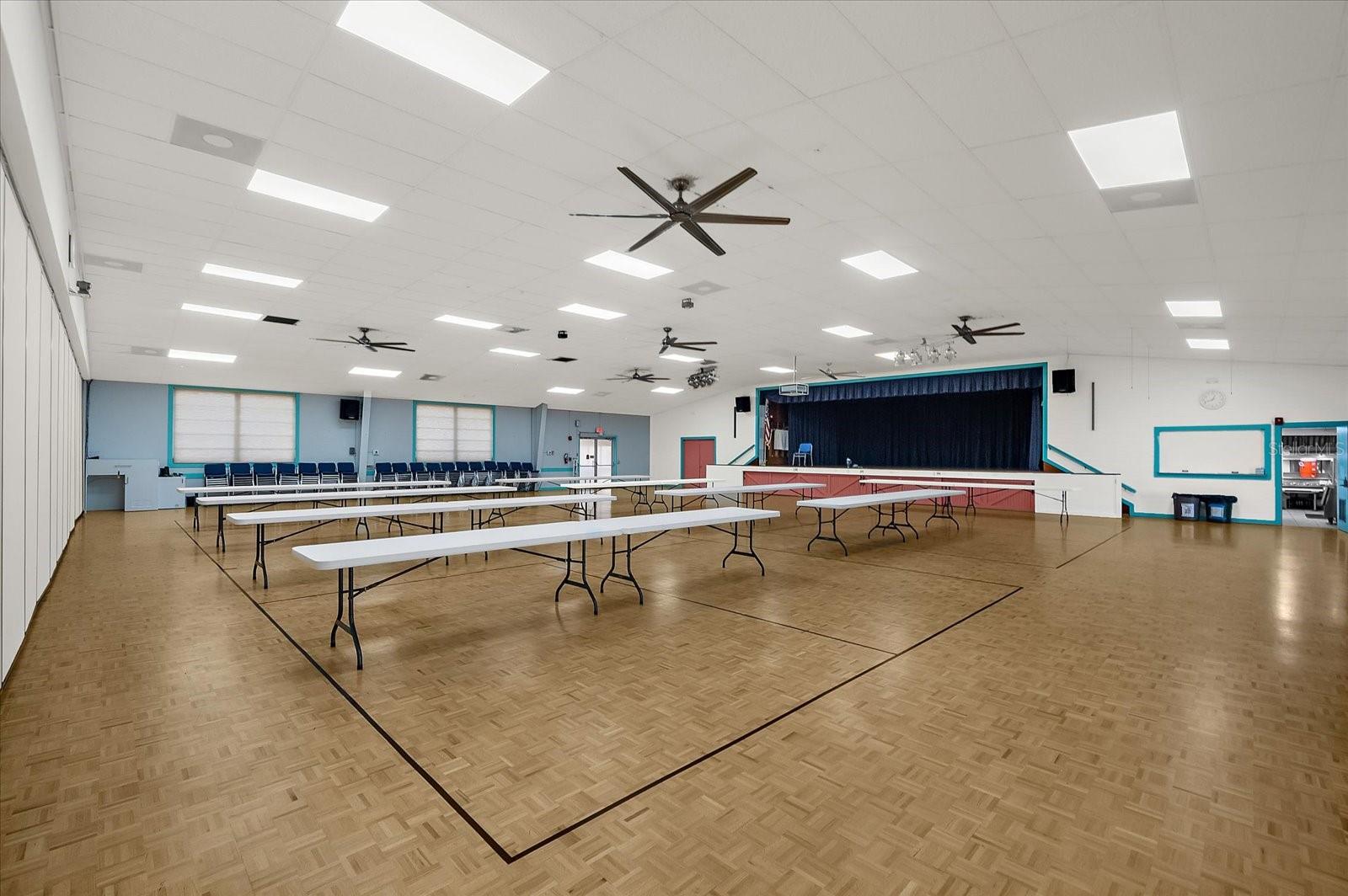 TRAILER ESTATES FIRST ADD - Residential