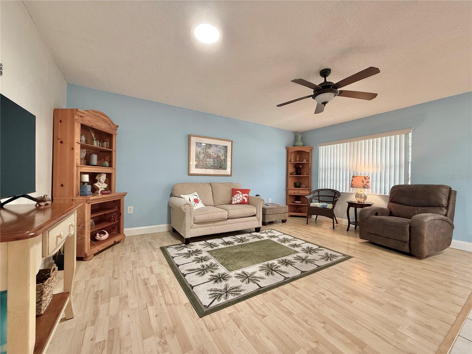 PARADISE POINTE WEST - Residential