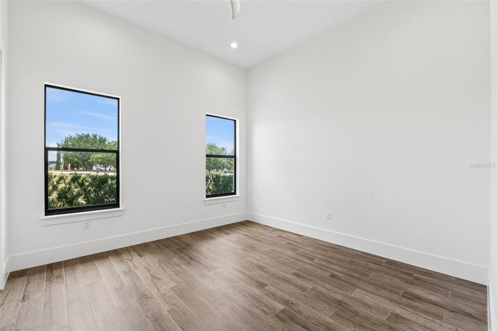 BELLA COLLINA EAST SUB - Residential