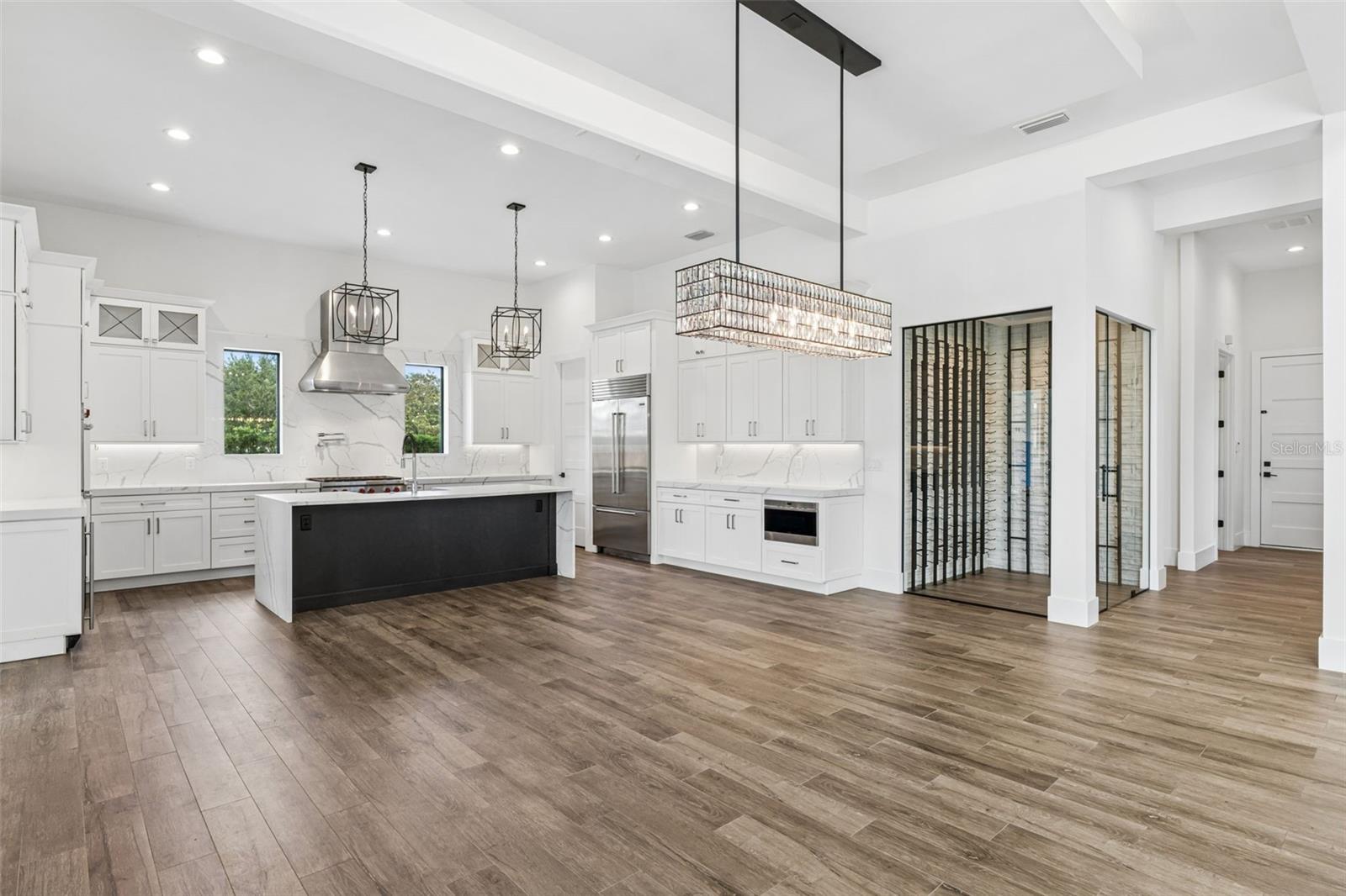 BELLA COLLINA EAST SUB - Residential