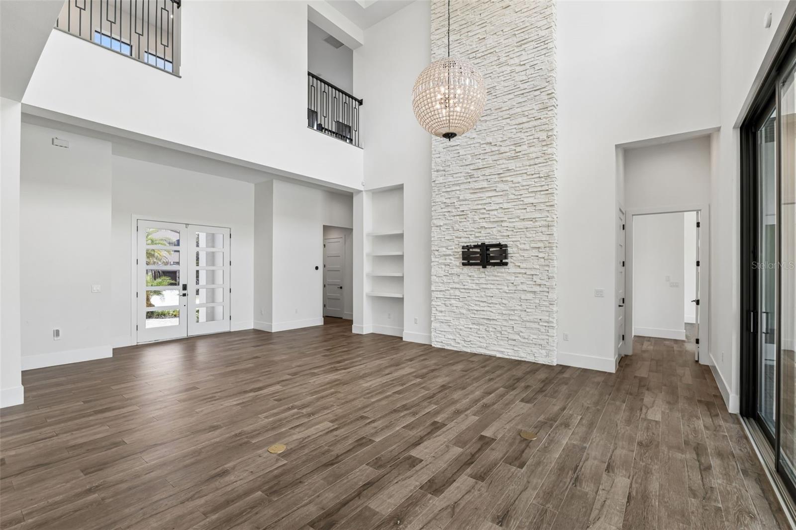 BELLA COLLINA EAST SUB - Residential