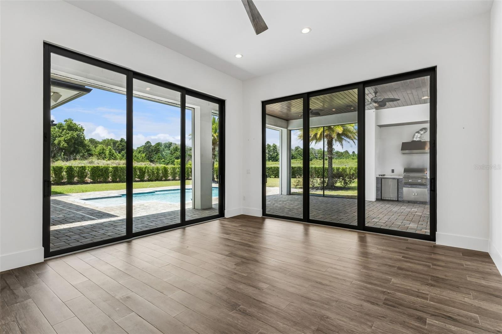BELLA COLLINA EAST SUB - Residential