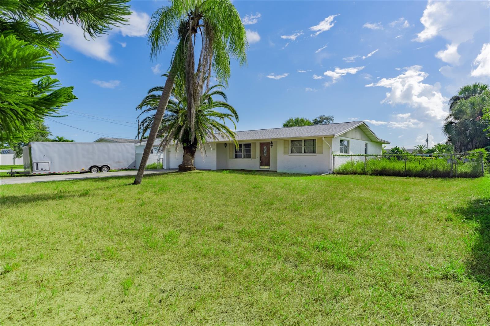 605 BARNES PARKWAY, NOKOMIS, FL, 34275 1 605 BARNES PARKWAY