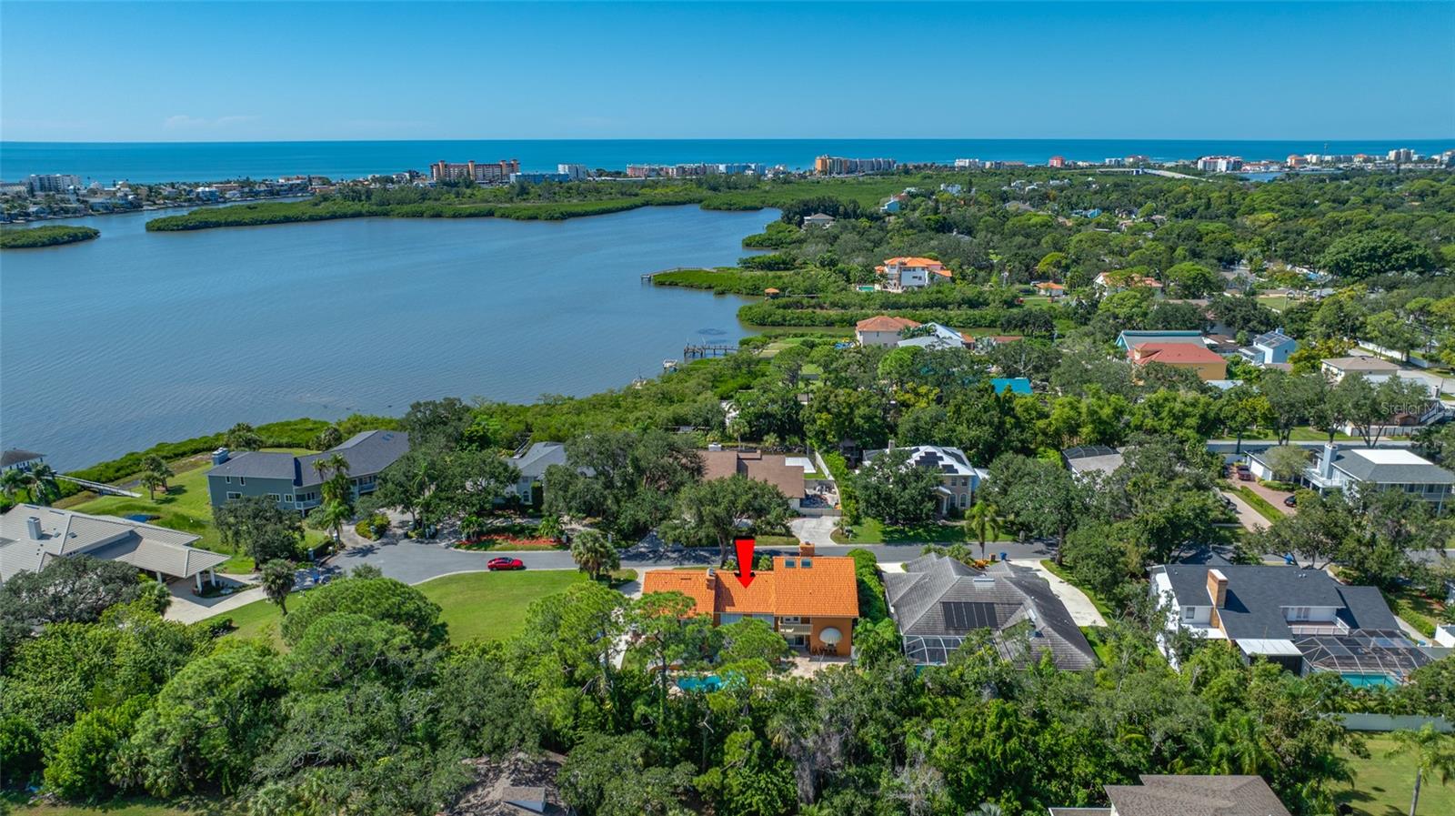 7239 HUNT CLUB LANE
