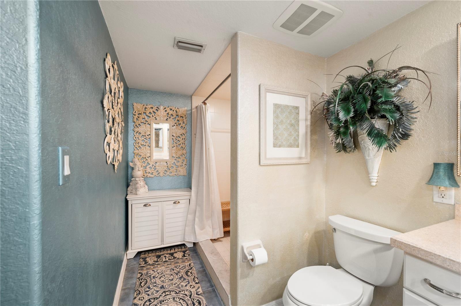 BANYAN POINT PH 03 - Residential