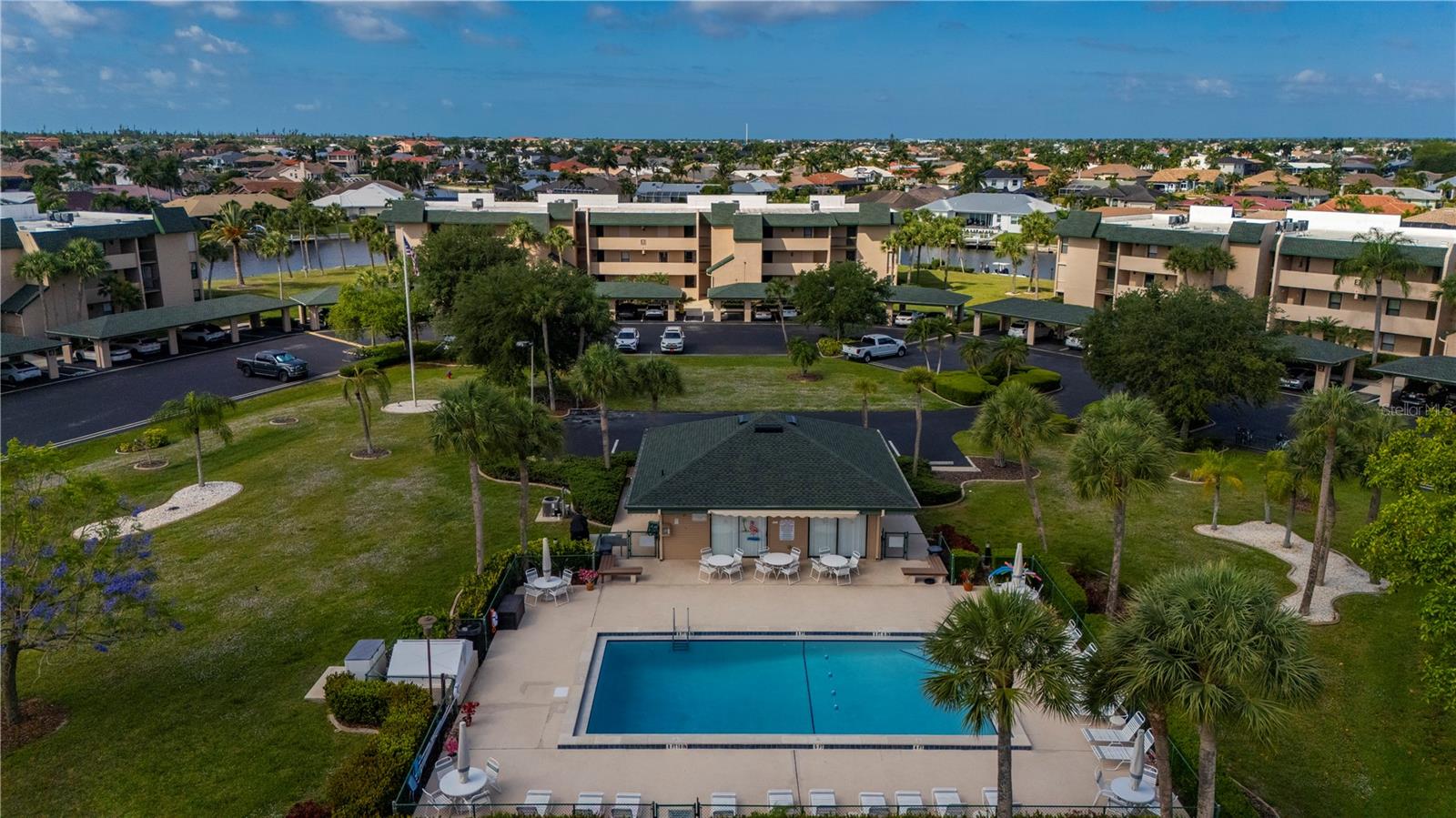 BANYAN POINT PH 03 - Residential