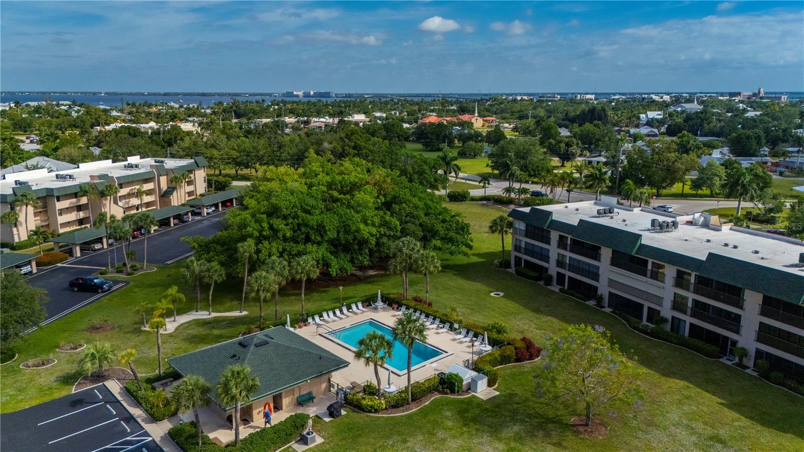 BANYAN POINT PH 03 - Residential