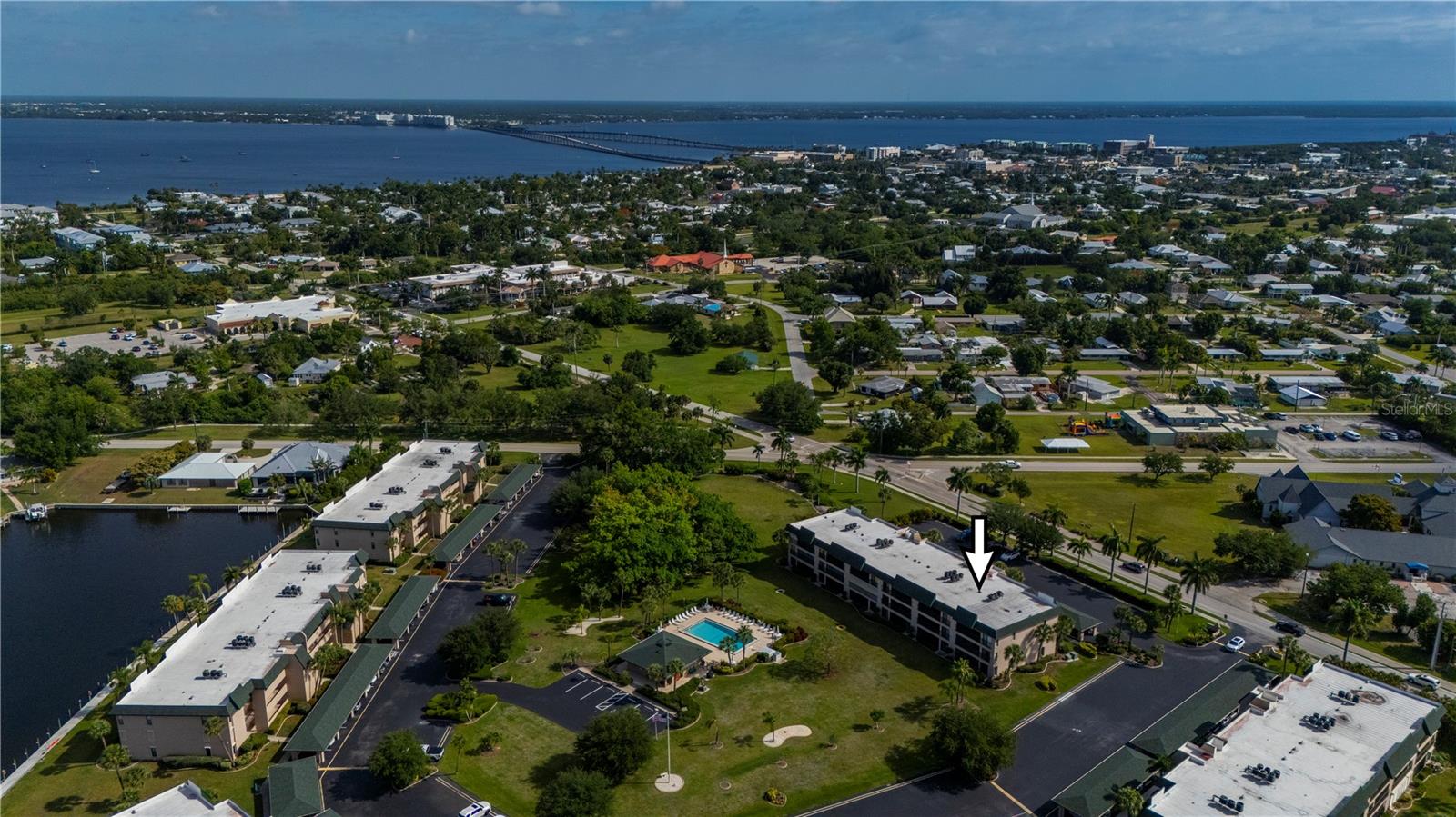 BANYAN POINT PH 03 - Residential