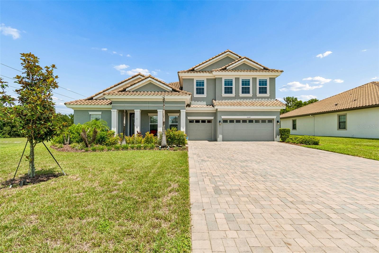 10597 MEADOWRUN DRIVE
