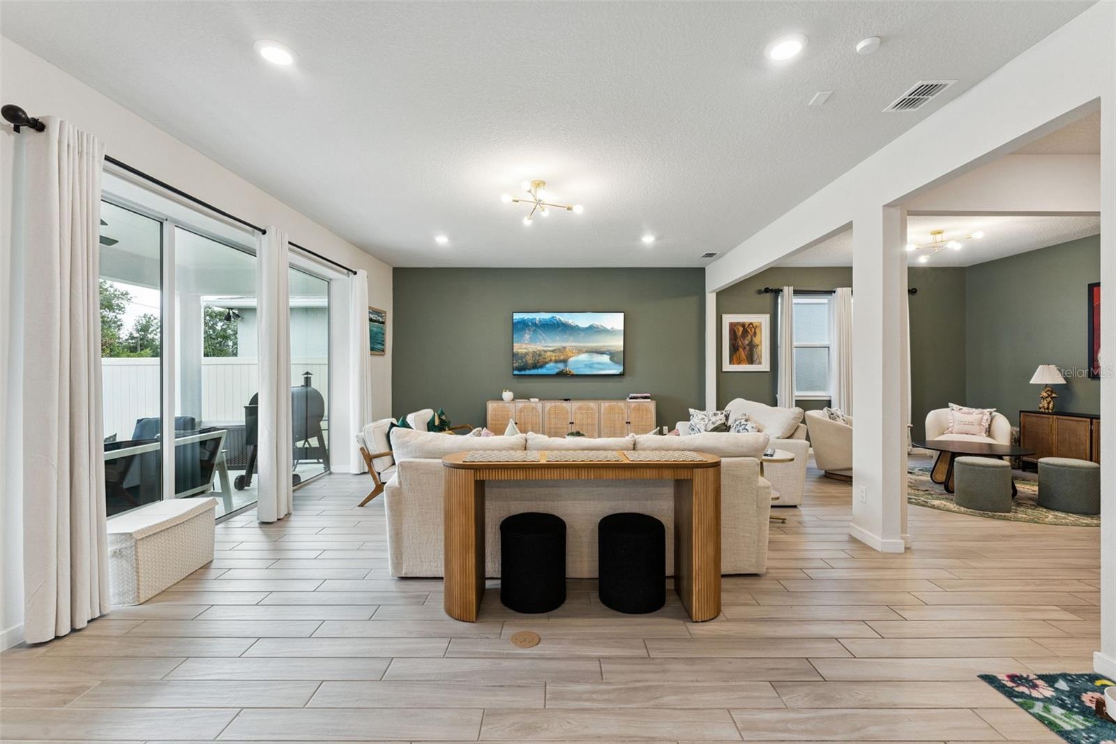 5664 OAK KNOLL DRIVE