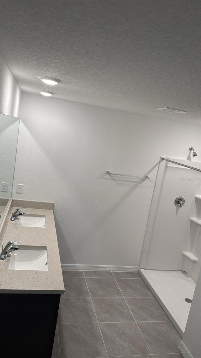 NORTH PK ISLE PH 2B & 3A - Residential Lease