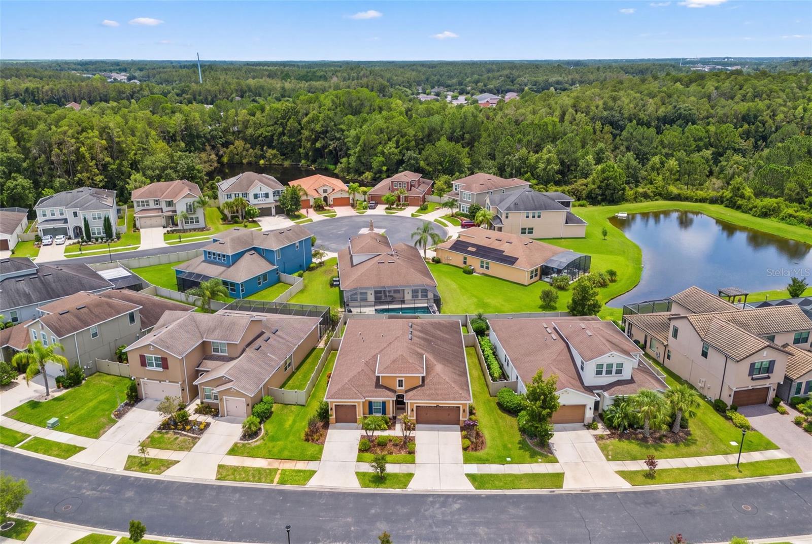 1723 WHITEWILLOW DRIVE