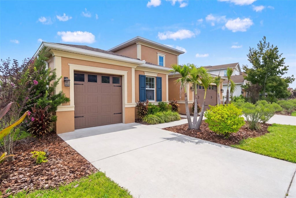 Photo of 1723 Whitewillow Drive, Wesley Chapel, FL 33543 (MLS # W7888857)