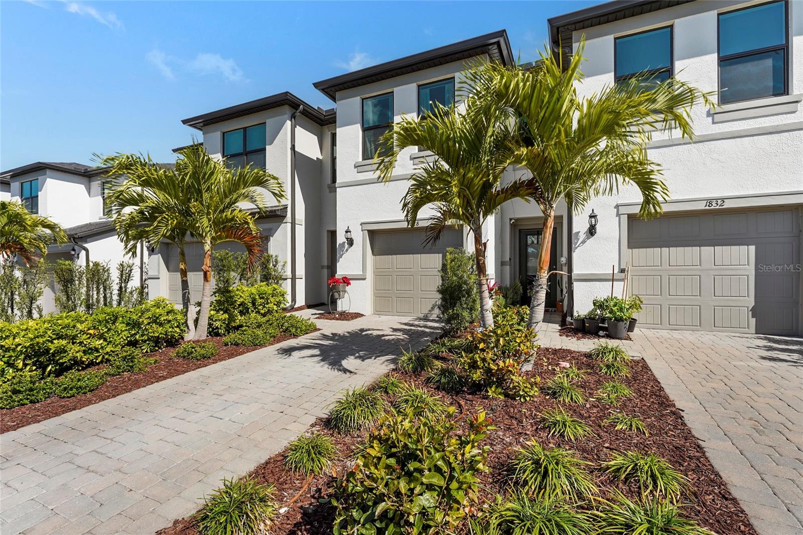 AVANTI/WATERSIDE - Residential