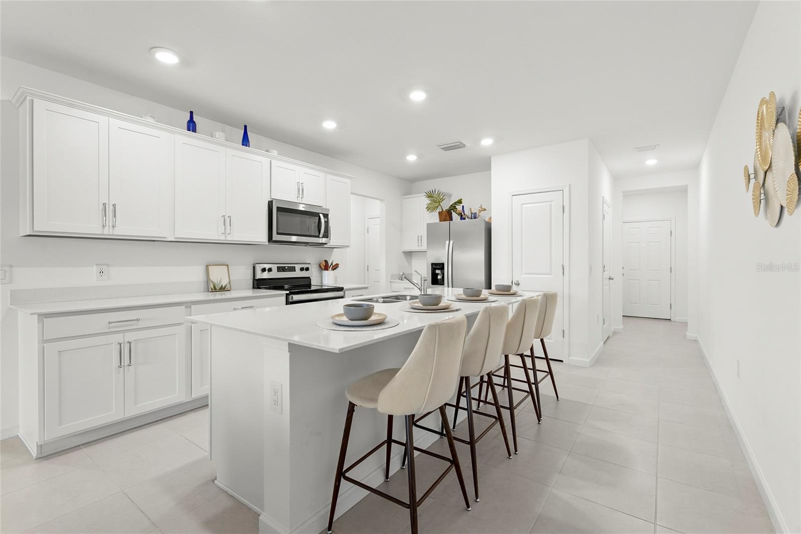 AVANTI/WATERSIDE - Residential