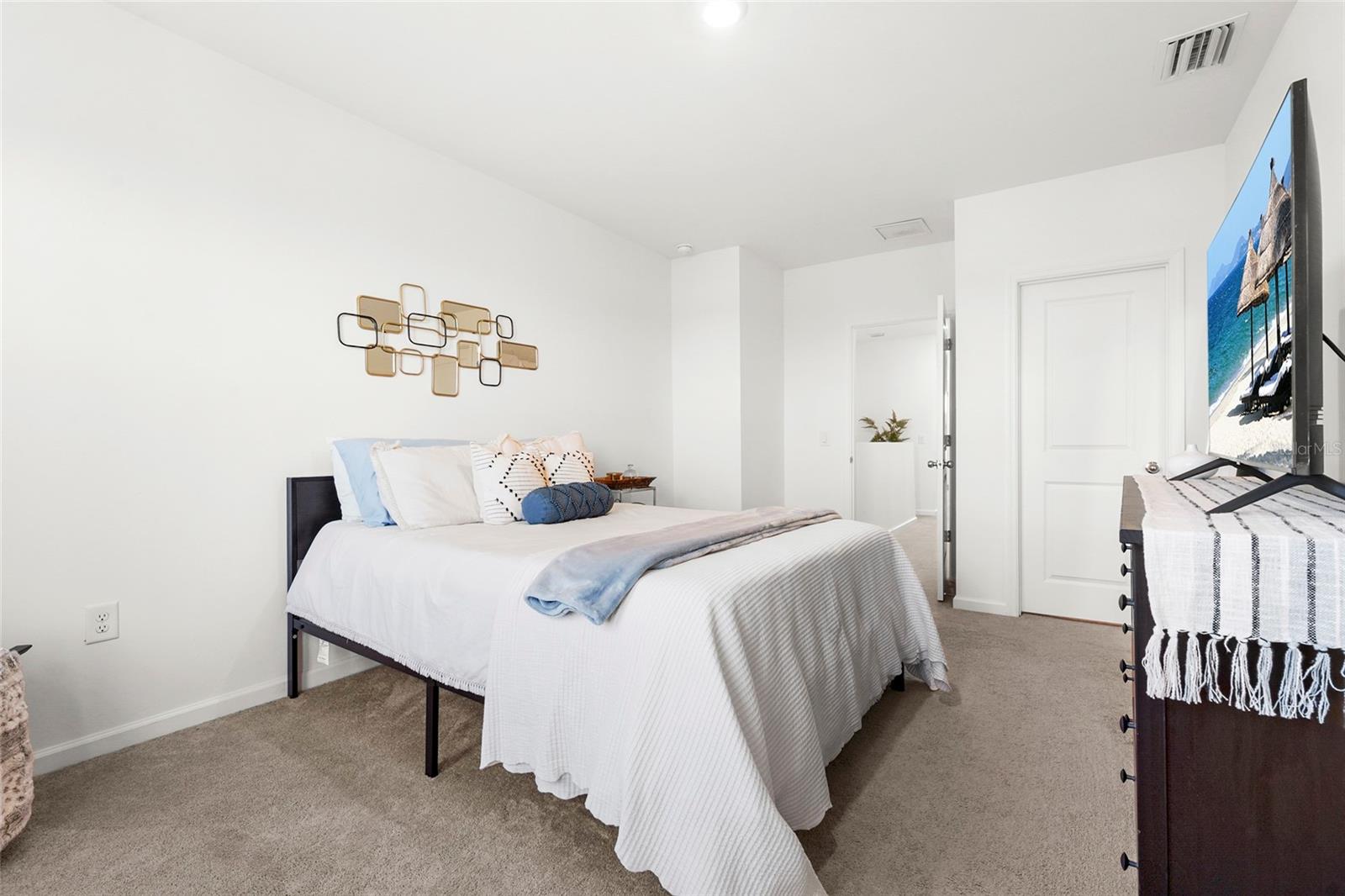 AVANTI/WATERSIDE - Residential