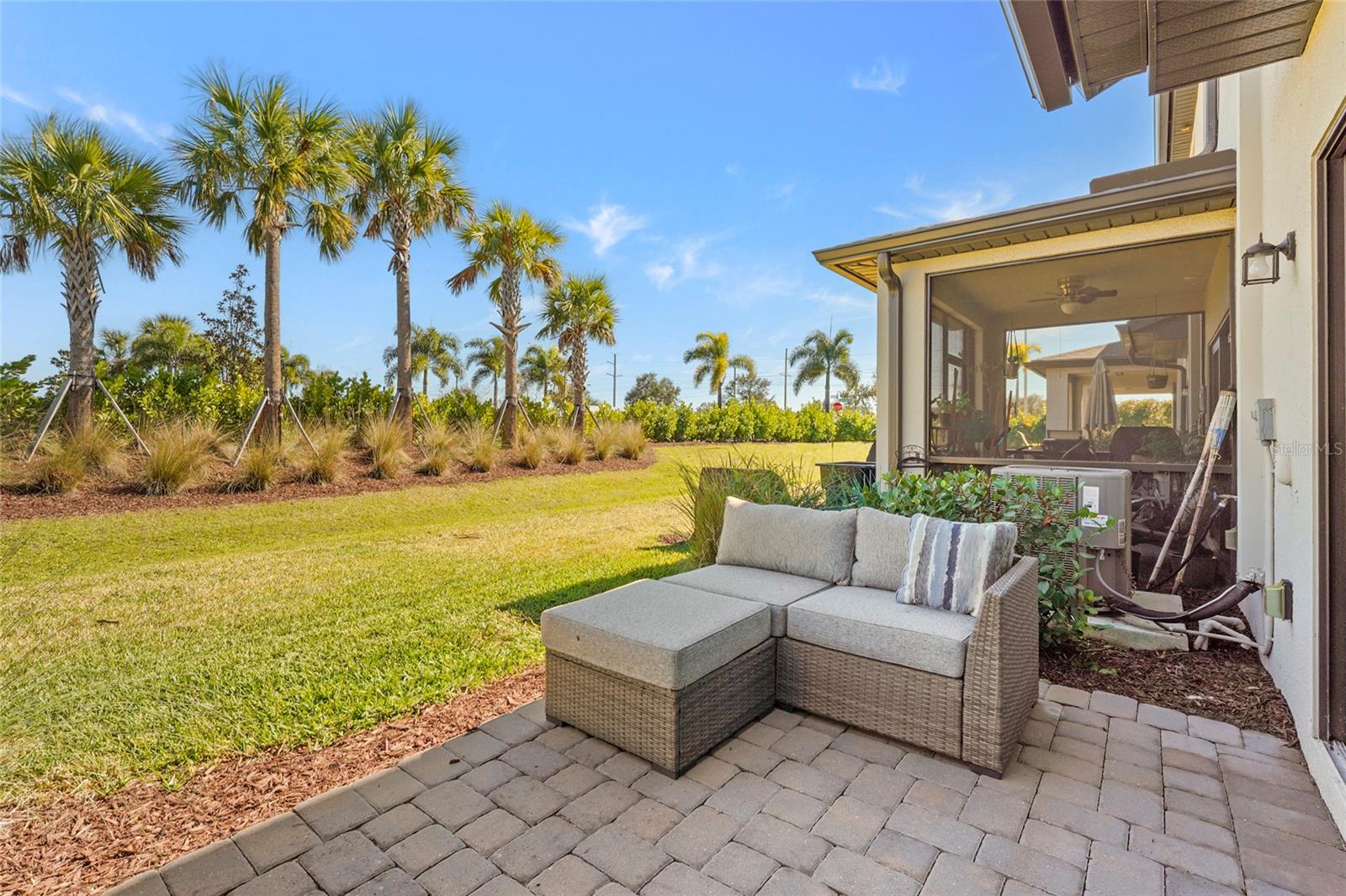 AVANTI/WATERSIDE - Residential