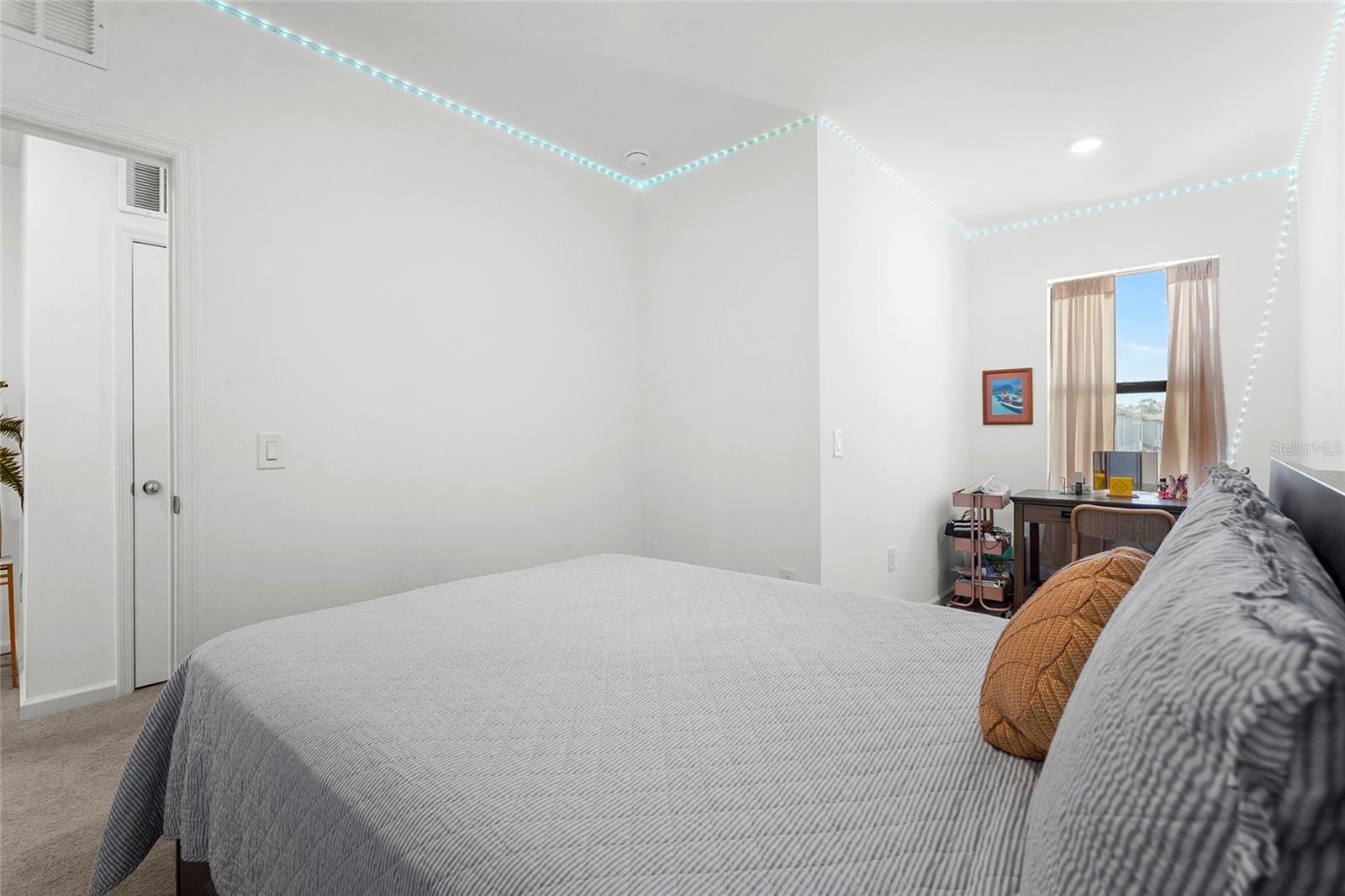 AVANTI/WATERSIDE - Residential