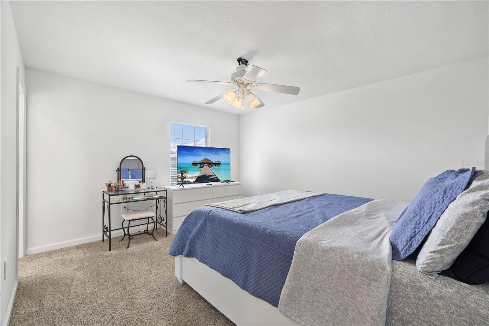 STOREY GROVE - Residential