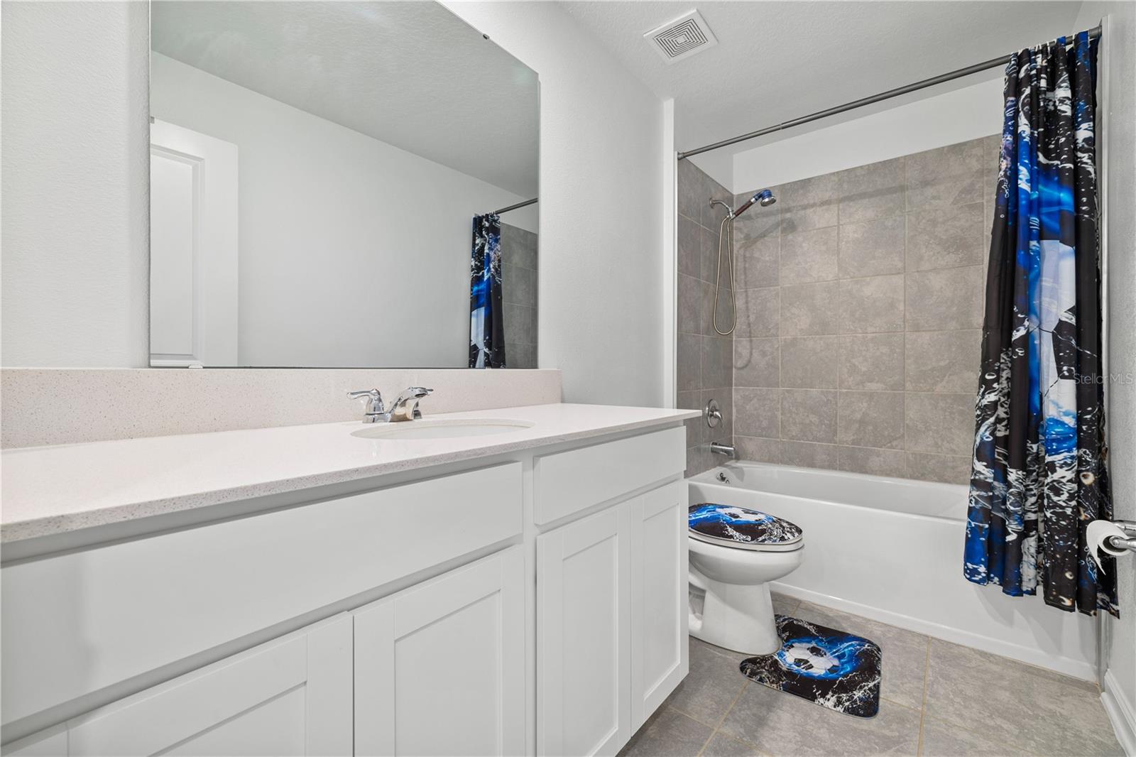 STOREY GROVE - Residential