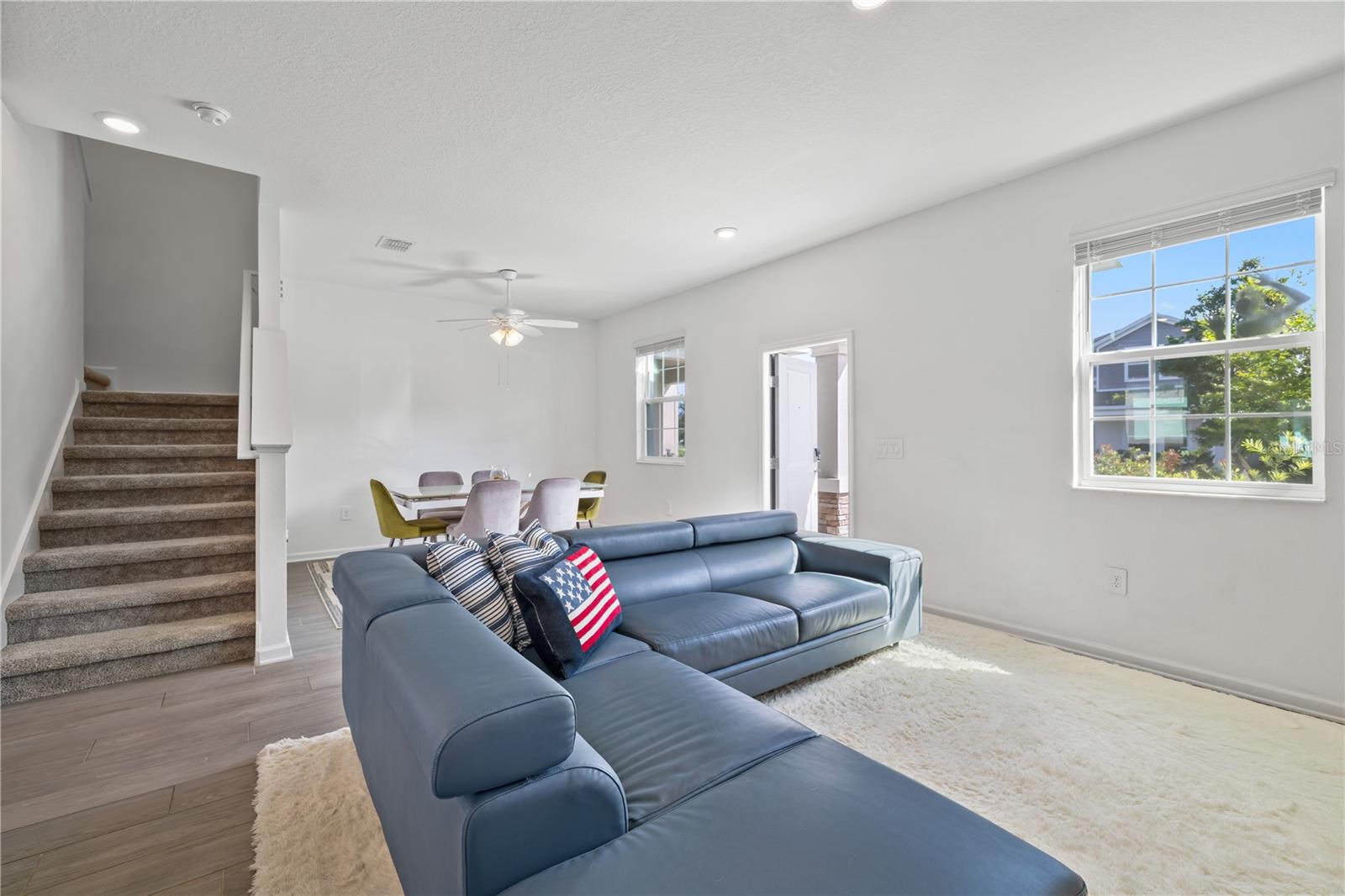 STOREY GROVE - Residential