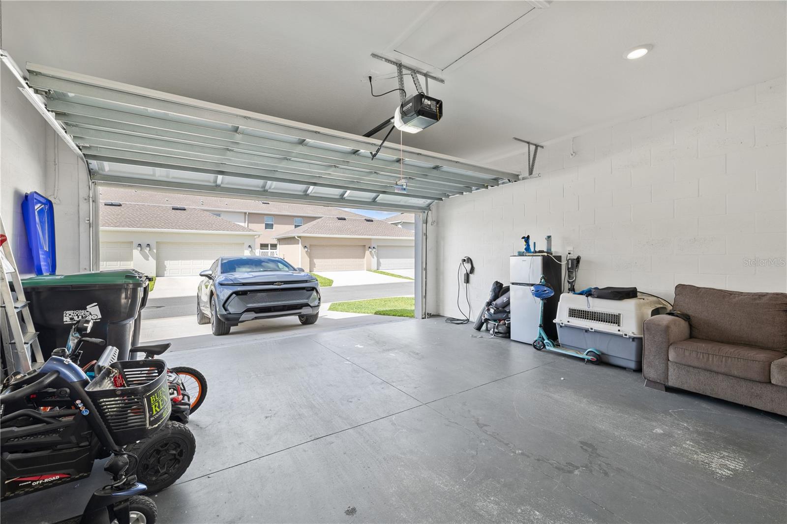 STOREY GROVE - Residential