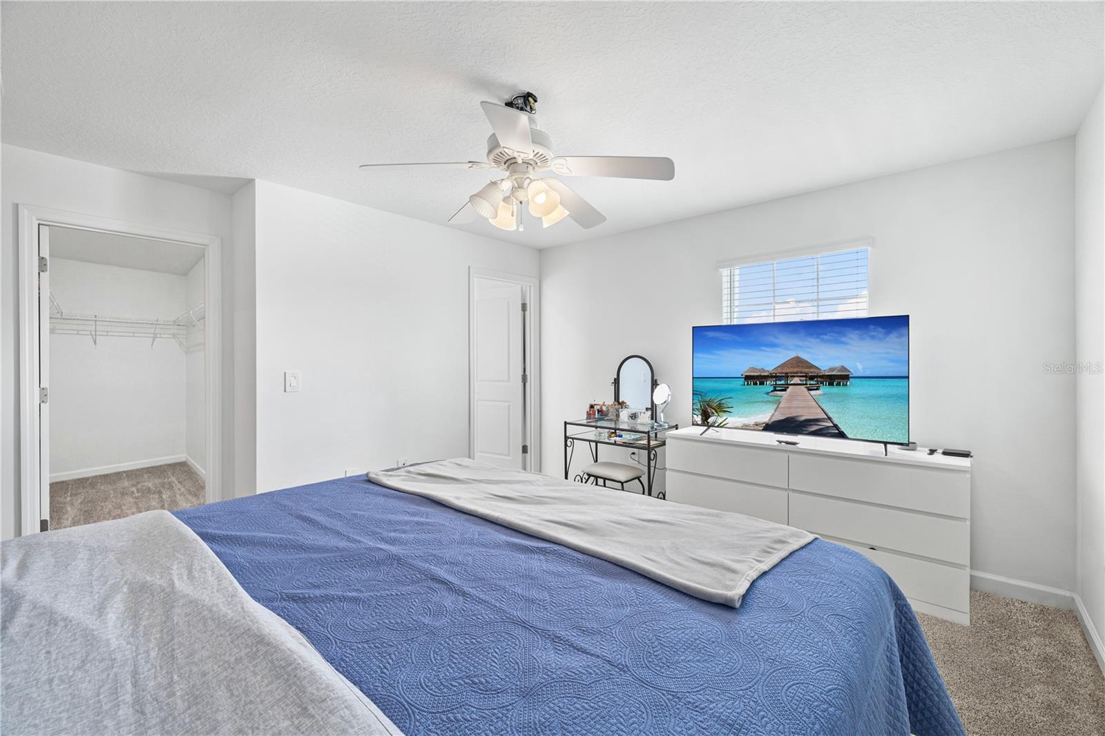 STOREY GROVE - Residential