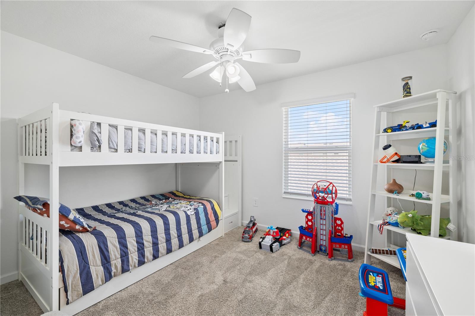 STOREY GROVE - Residential