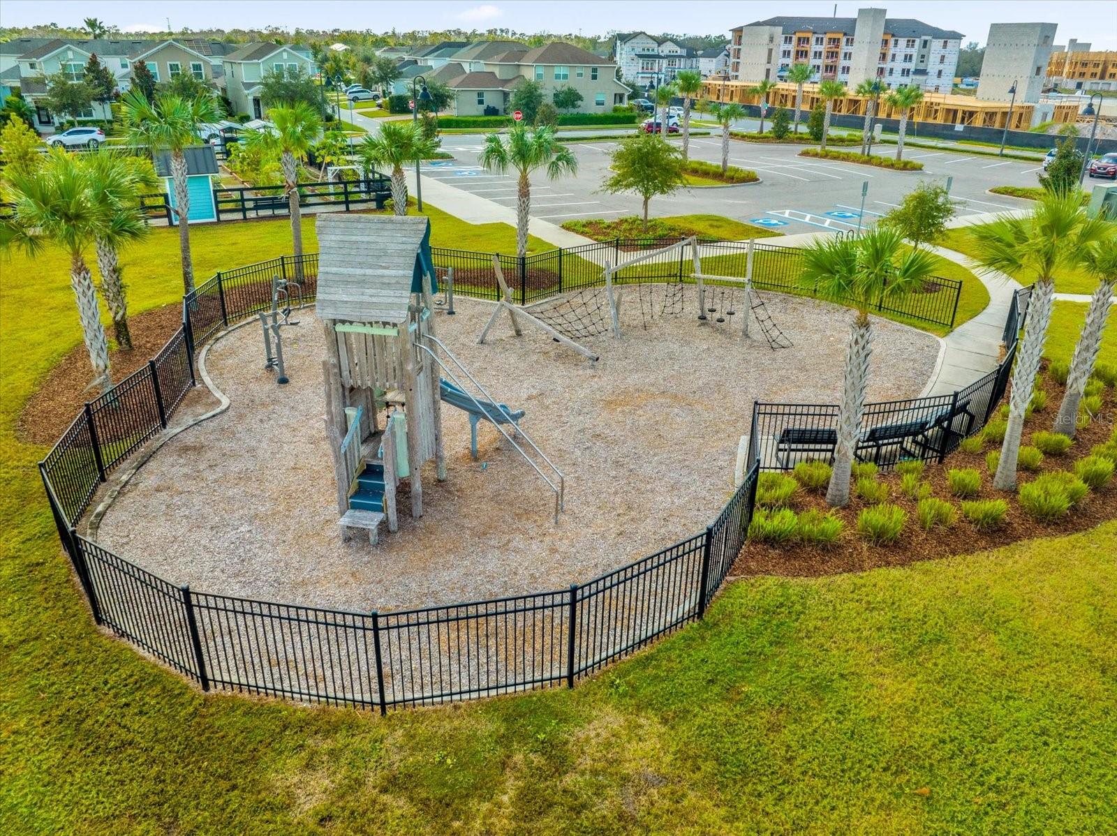 STOREY PARK - Residential