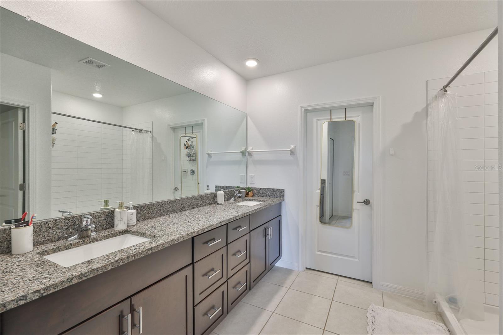 TRIPLE CRK VILLAGE N & P - Residential Lease