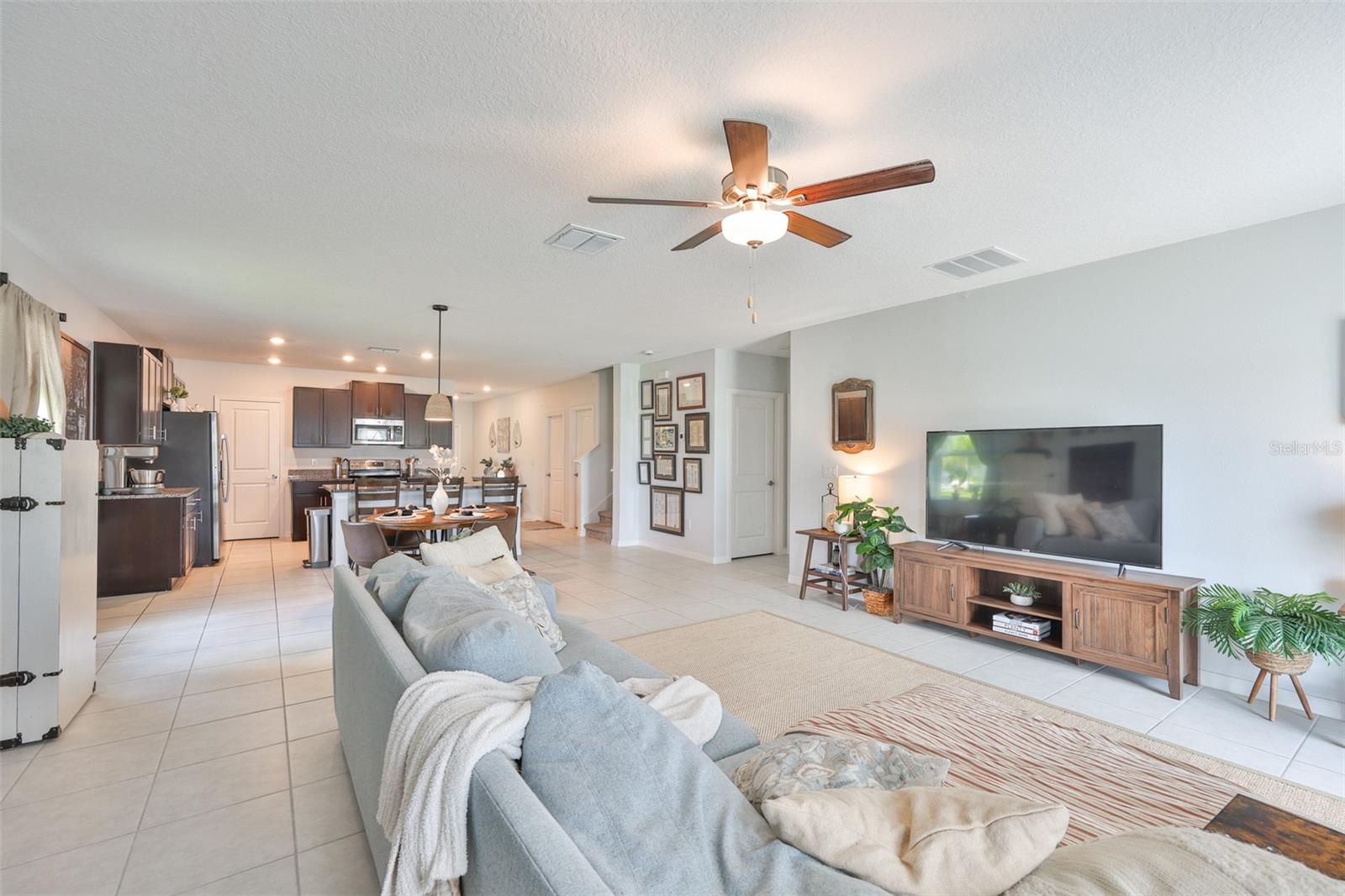TRIPLE CRK VILLAGE N & P - Residential Lease