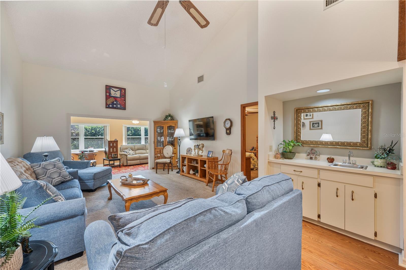 KIMBERLEA CONDO 06 PH 01 - Residential