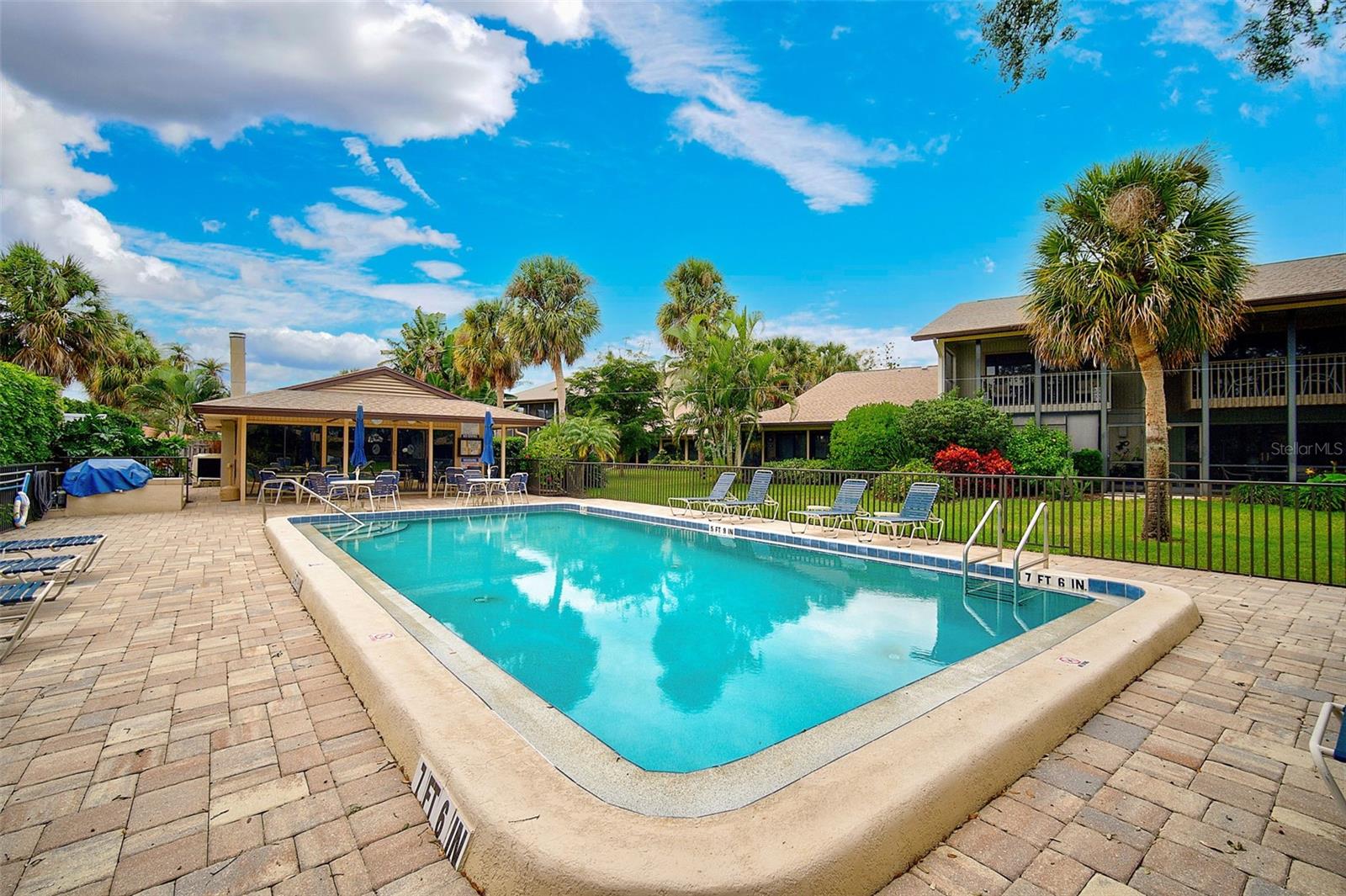 SCHOONER BAY - Residential