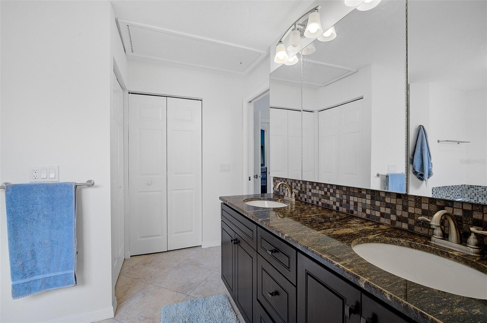 SCHOONER BAY - Residential