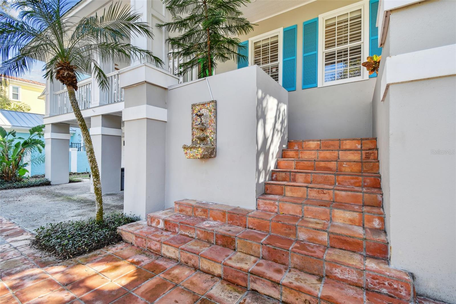 2508 W SHELL POINT ROAD
