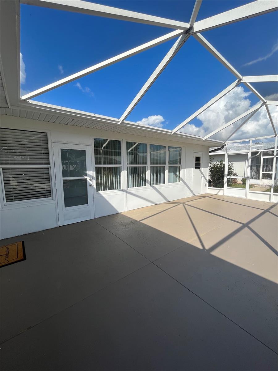 LEESBURG ROYAL OAK ESTATES - Residential