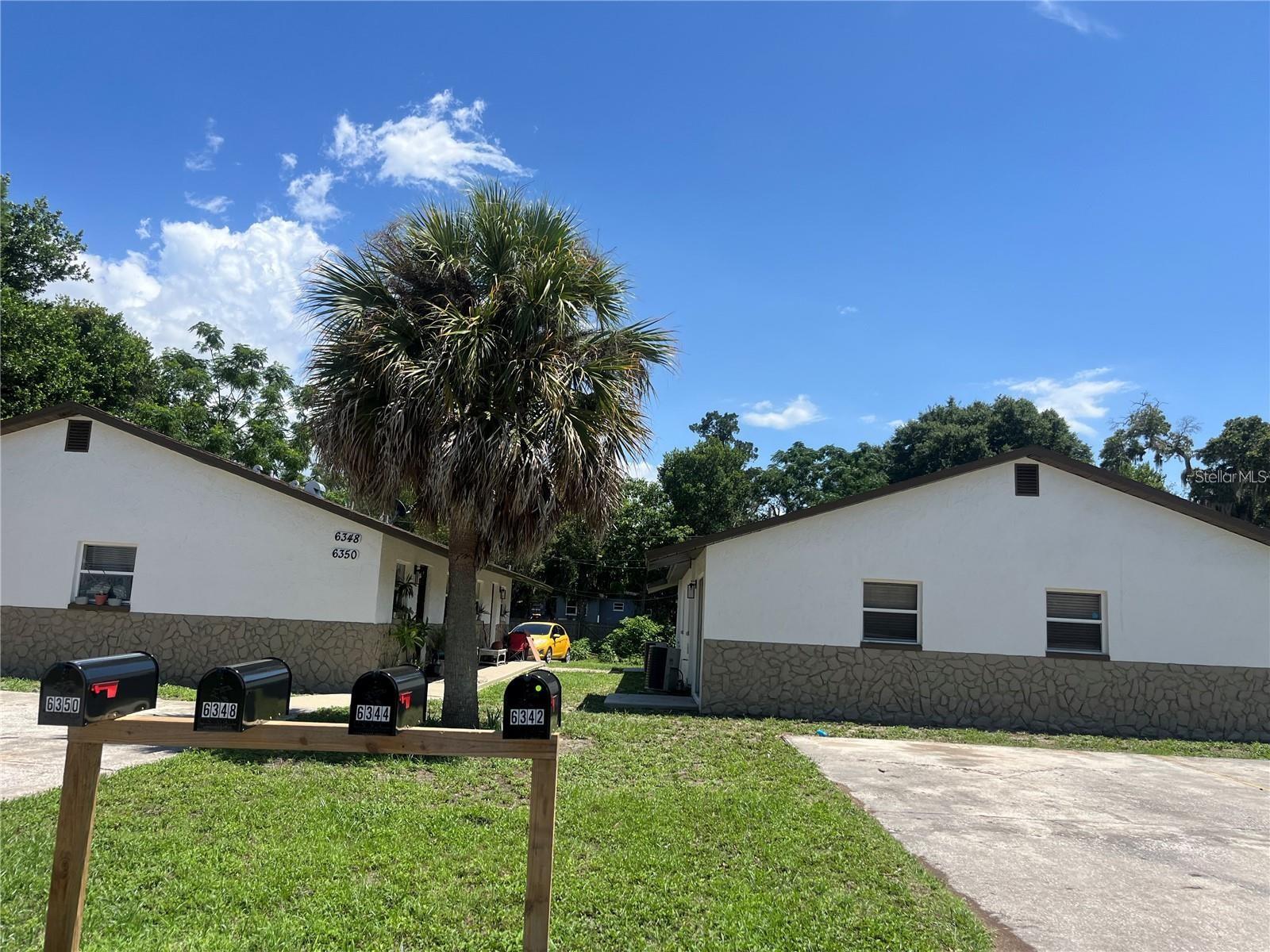 Move in ready 2 bedroom 1 bath apartment with large back yard in Historical downtown New Port Richey. Close proximity to New Port Richey Recreation & Aquatic Center. Quiet well maintained street. Building has been freshly painted with a new roof.