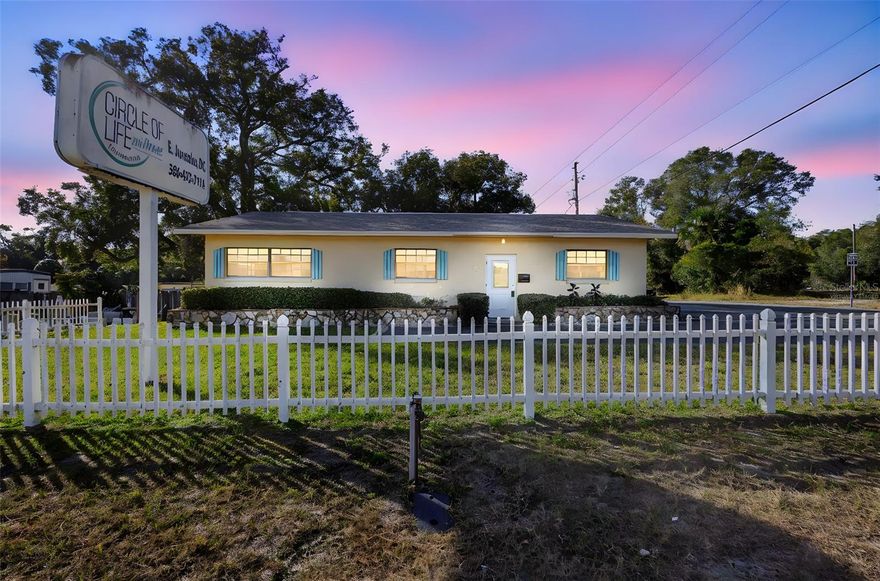 One or more photo(s) has been virtually staged. LOOKING FOR A COMMERCIAL BUILDING ON 17-92 WITH B-4 ZONING (MANY USES AVAILABLE).  STOP LOOKING HERE IT IS!!!
THIS BLOCK BUILDING ON A CORNER LOT IS READY FOR YOUR BUSINESS. CURRENTLY HAS 5 SPACES FOR PARKING AND AN ADDITIONAL 2 SPACES CAN BE EASILY ADDED.  BUILDING IS MOVE IN READY WITH THE FOLLOWING ROOMS:
RECEPTION AREA- 10X10- CARPET  1ST FRONT OFFICE- 10X11-CARPET   2ND FRONT OFFICE- 7X11-CARPET   CONFERENCE ROOM- 15X14-
CARPET AND TILE   LARGE 3RD OFFICE IN REAR- 11x18-TILE
STORAGE- 6X11 CONCRETE   STORAGE- 6X35- CONCRETE
AS AN ADDED BONUS THIS BUILDING HAS A SPRINKLER SYSTEM TO GIVE YOU PEACE OF MIND.







2 1/2 BATHS
SPACE WAS FORMERLY A REAL ESTATE OFFICE AND LAST TENANT WAS A CHIROPRACTIC OFFICE
B-4 VOLUSIA COUNTY ZONING- MANY PERMITTED USES