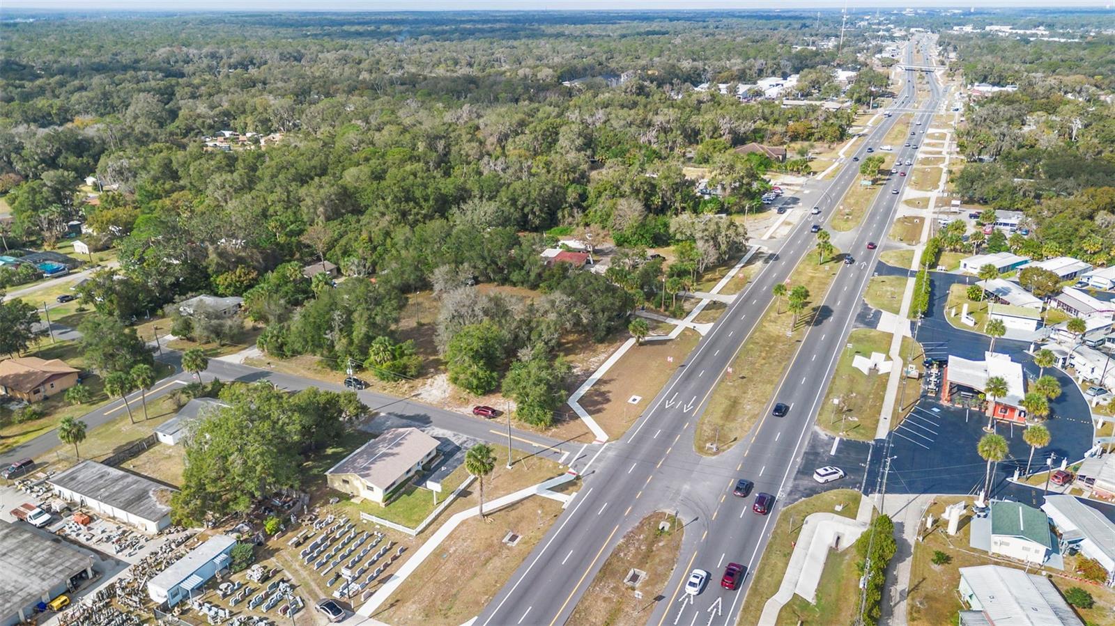 DENNISTONS ORANGE CITY DELAND FARMS - Commercial Sale