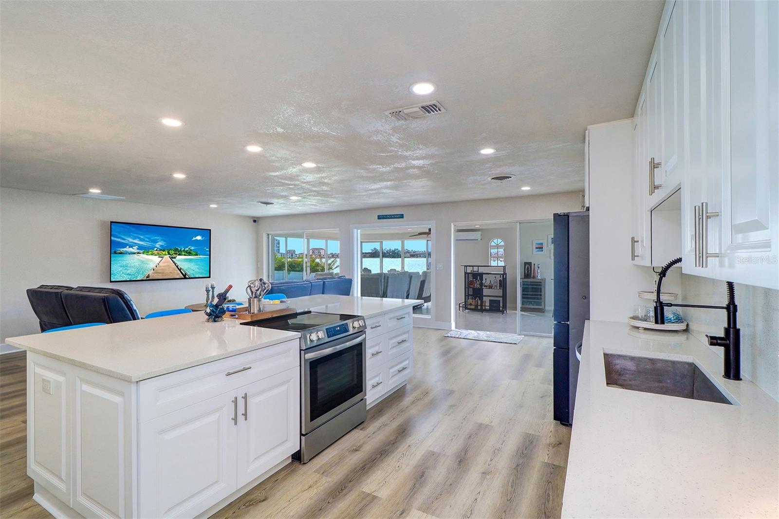 BELLE VISTA POINT 2ND ADD - Residential